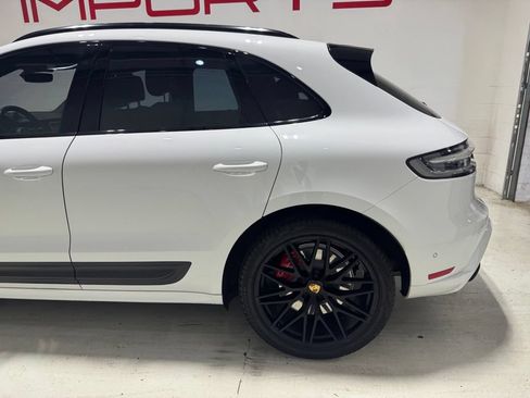 Used 2022 Porsche Macan GTS AWD/4WD image 3