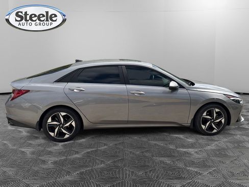 Certified 2023 Hyundai Elantra Limited FWD image 6