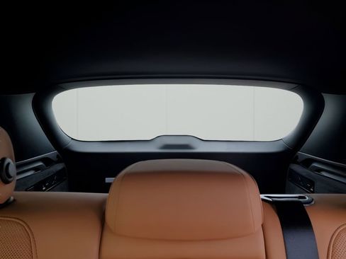 Used 2025 BMW X5 M60i image 25