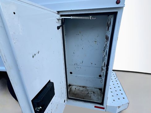 Used 2018 Ford Transit 350 138 w/ Exterior Upgrade Package image 36