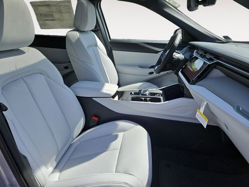 New 2026 Jeep Cherokee Limited image 15