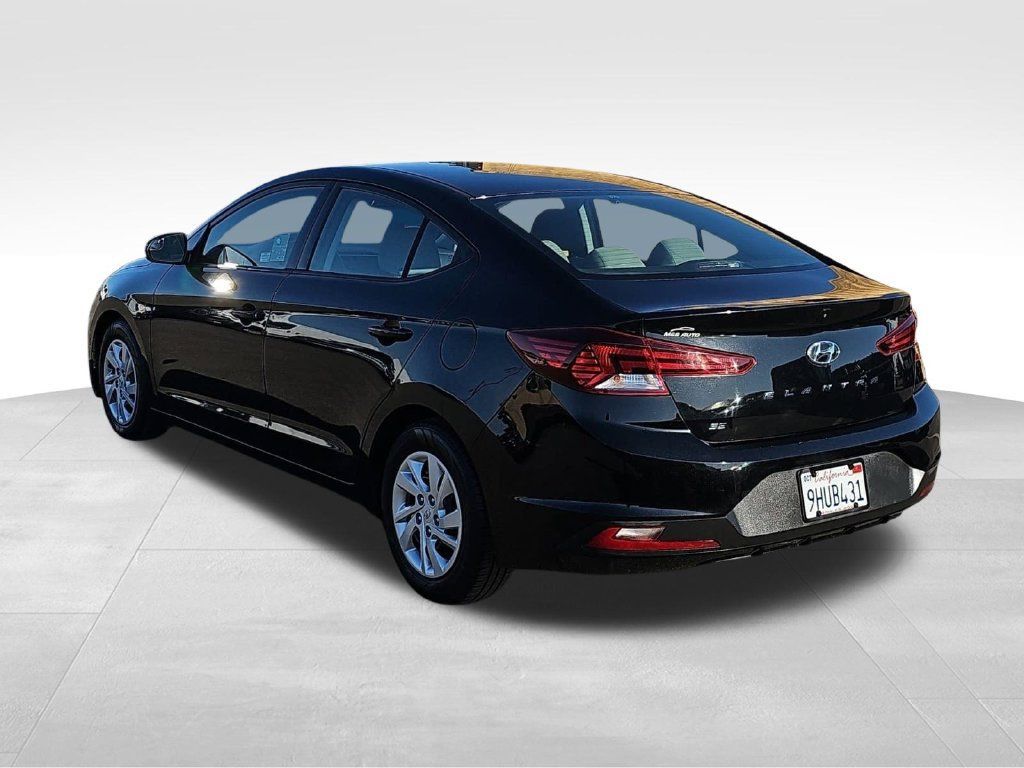Used 2019 Hyundai Elantra SE FWD image 5