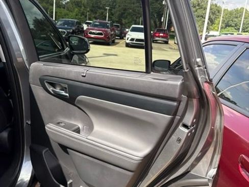 Used 2026 Toyota Highlander XLE AWD/4WD image 16