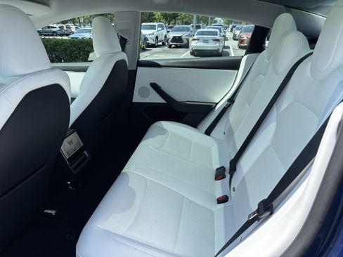 Used 2024 Tesla Model 3 Long Range AWD/4WD image 33