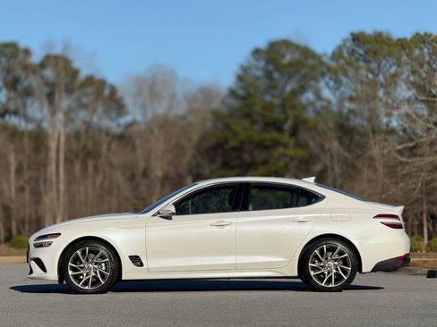 Used 2022 Genesis G70 2.0T image 8