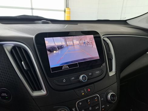 Used 2023 Chevrolet Malibu LT image 12