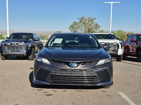 Used 2023 Toyota Camry XLE w/ Navigation Package FWD image 8