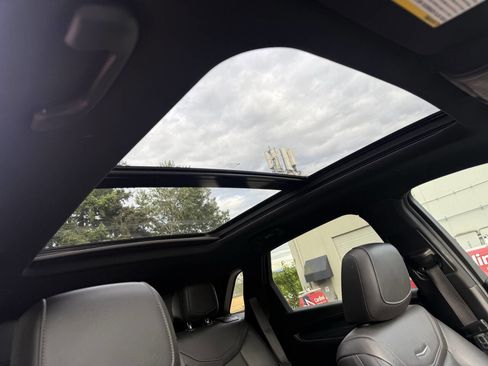 Used 2020 Cadillac XT5 Premium Luxury AWD/4WD image 19