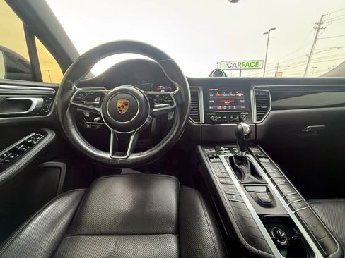 Used 2018 Porsche Macan Sport Edition image 26
