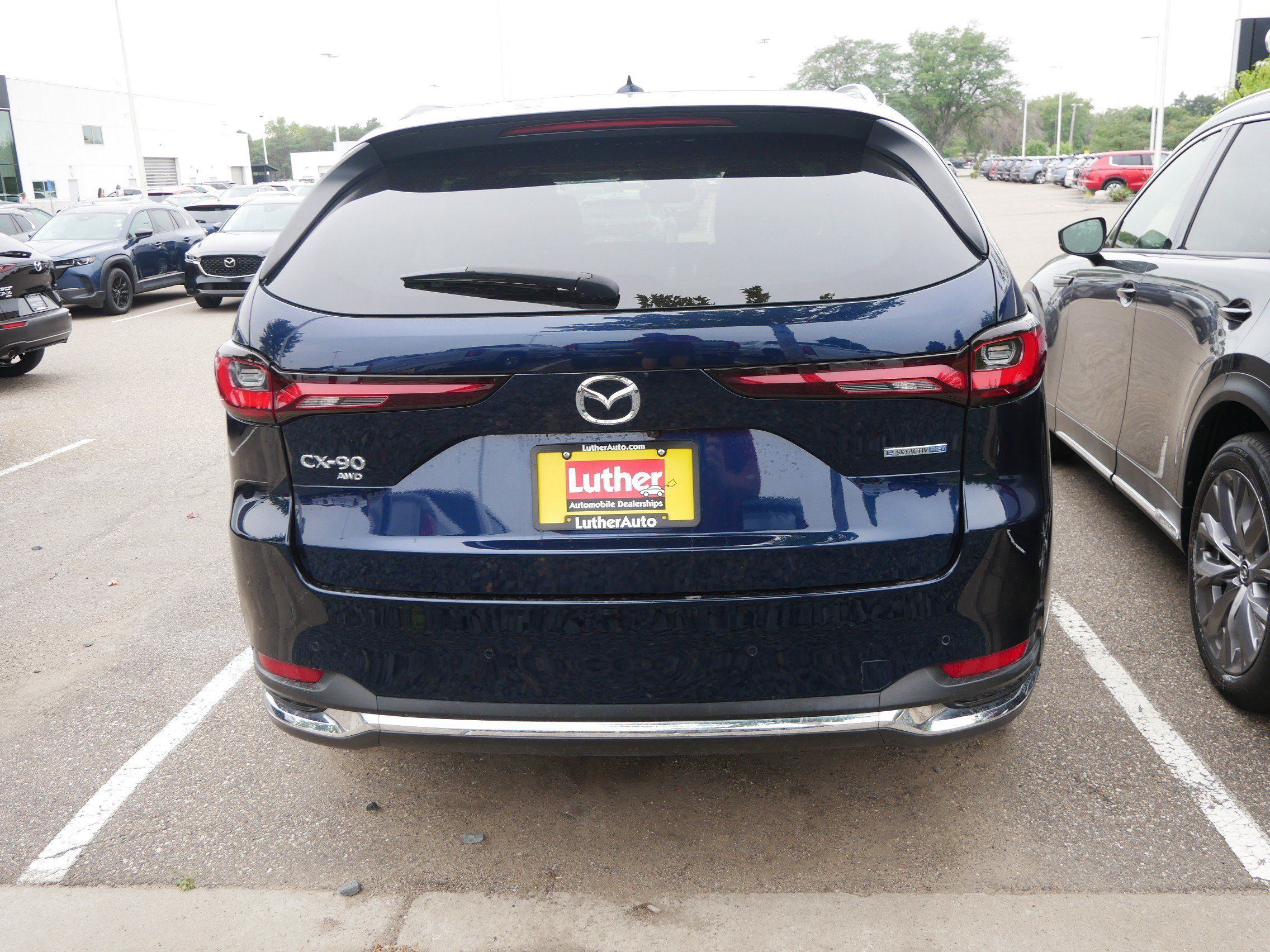 Used 2024 MAZDA CX-90 Plug-In Hybrid w/ Premium Pkg AWD/4WD image 6