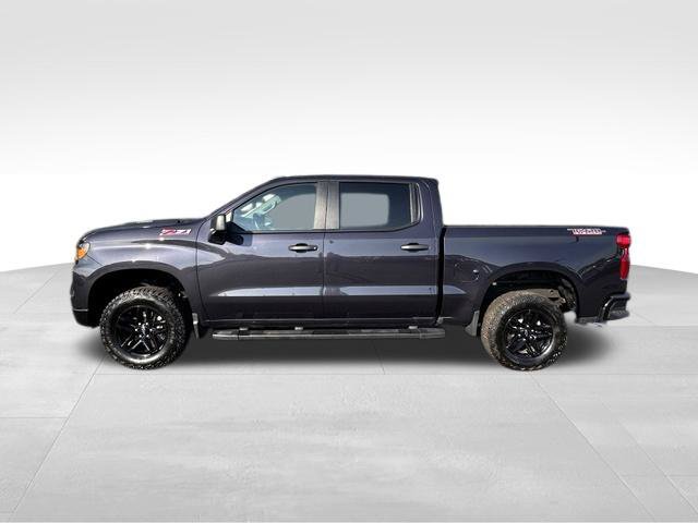 Used 2024 Chevrolet Silverado 1500 Custom Trail Boss AWD/4WD image 3