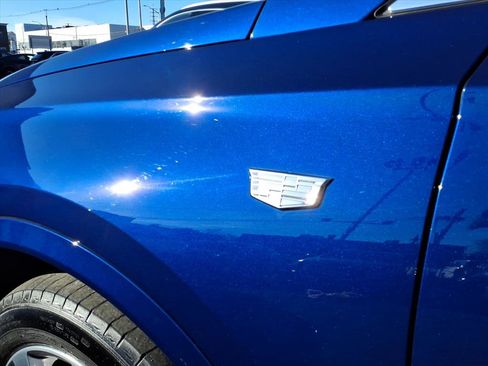 Used 2023 Cadillac XT6 Premium Luxury image 10