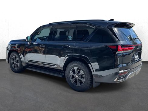 New 2025 Lexus LX 700h Overtrail image 5