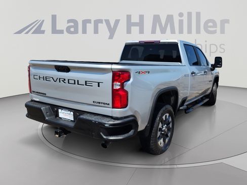 Used 2021 Chevrolet Silverado 2500 Custom w/ Custom Value Package AWD/4WD image 5