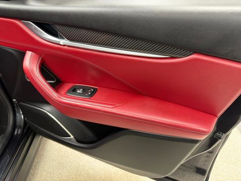 Used 2017 Maserati Levante w/ Sport Package image 13