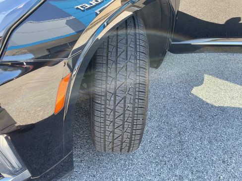 Used 2023 Chevrolet Traverse Premier w/ LPO, Cargo Package image 60