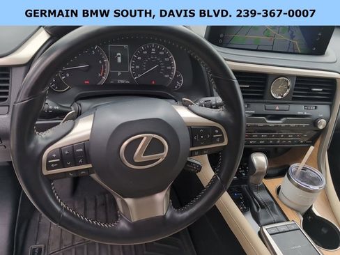 Used 2022 Lexus RX 350L Premium w/ Premium Package image 9