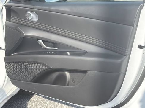 New 2026 Hyundai Elantra Limited FWD image 16