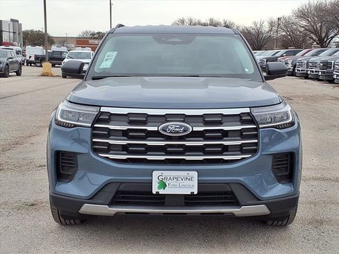 New 2026 Ford Explorer Active image 2