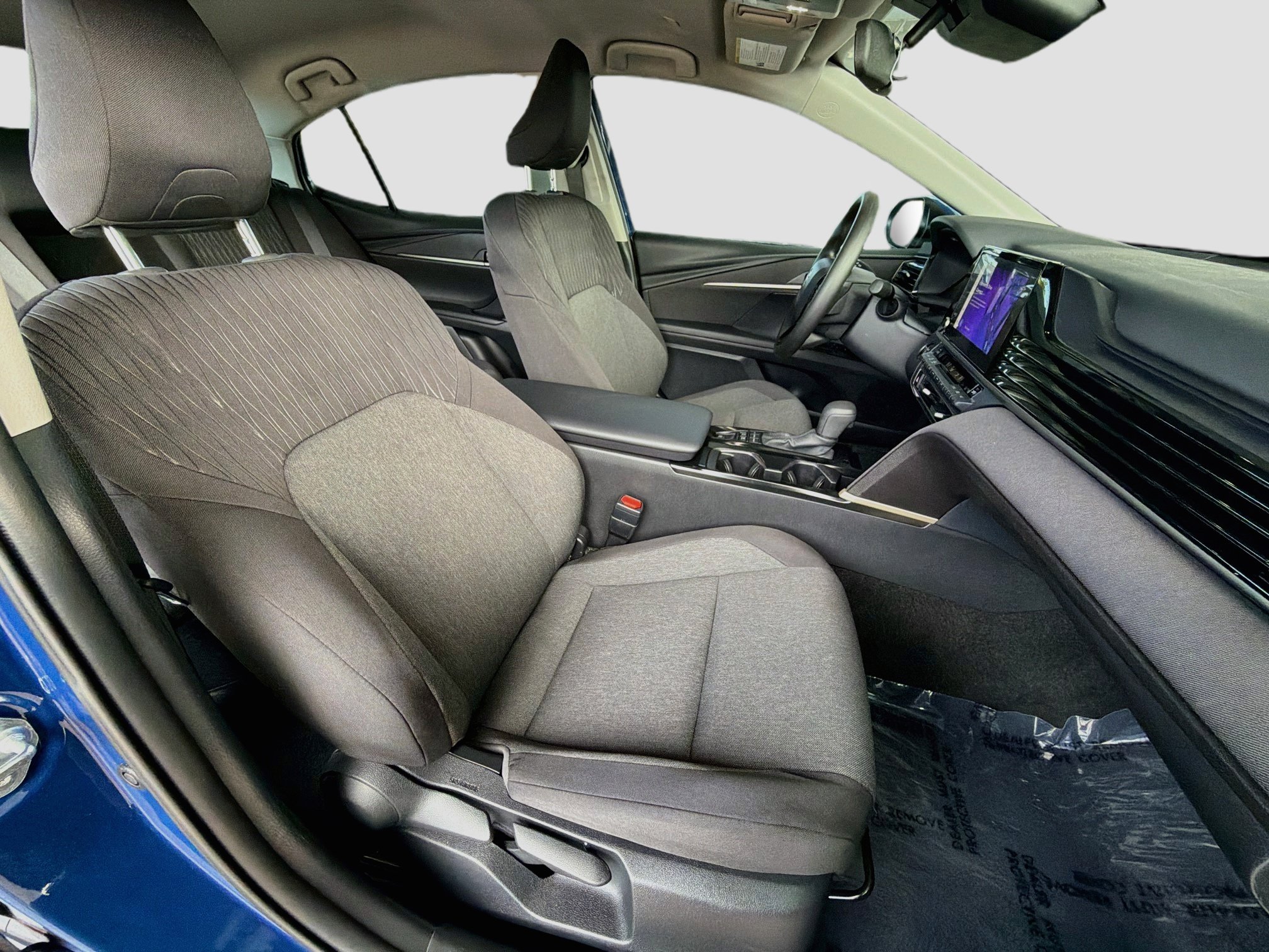 Used 2026 Toyota Camry LE FWD image 30