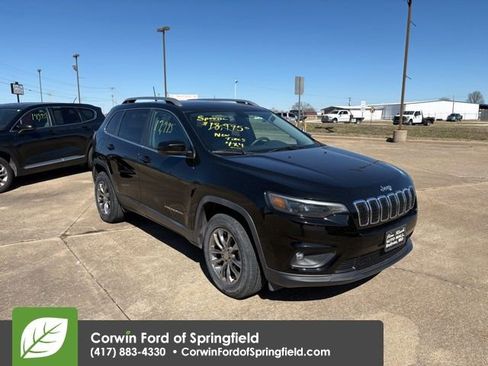 Used 2020 Jeep Cherokee Latitude Plus image 12