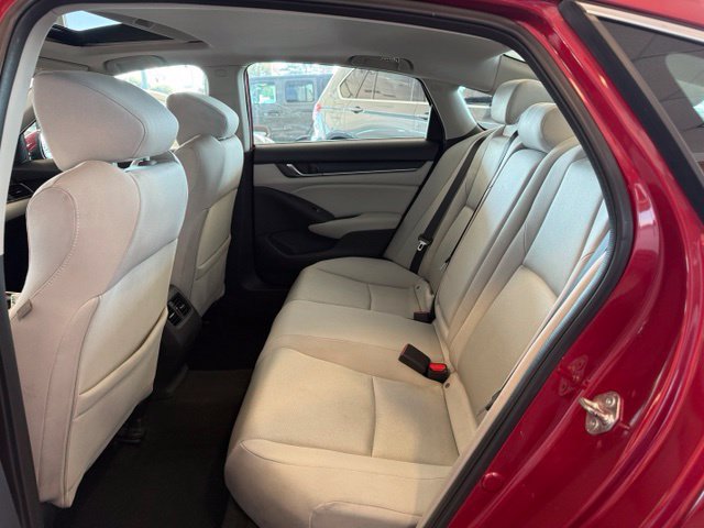 Used 2018 Honda Accord EX image 23