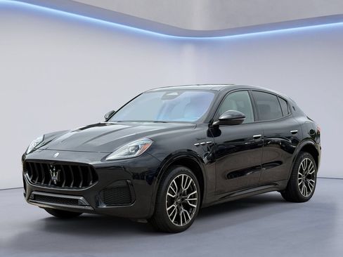 Used 2023 Maserati Grecale Modena AWD/4WD image 14