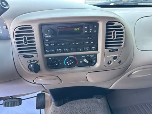 Used 2002 Ford F150 Lariat AWD/4WD image 23