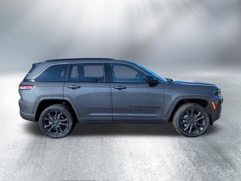 New 2026 Jeep Grand Cherokee Limited AWD/4WD image 7