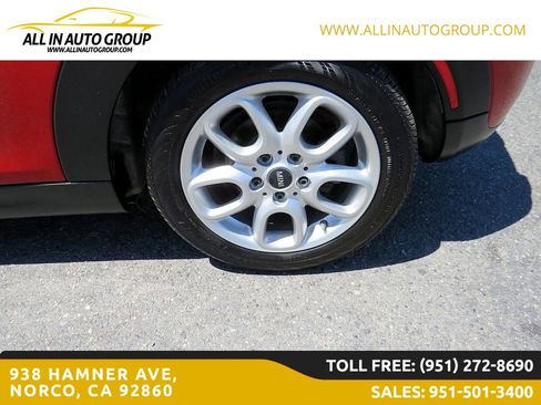 Used 2017 MINI Cooper 4-Door Hardtop image 13
