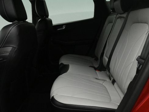 Used 2025 Ford Escape SE w/ PHEV Premium Package FWD image 13