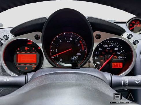 Used 2013 Nissan 370Z Coupe RWD image 13