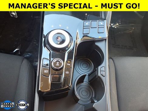 Used 2023 Kia Sportage LX image 13