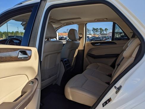 Used 2018 Mercedes-Benz GLE 350 4MATIC image 39