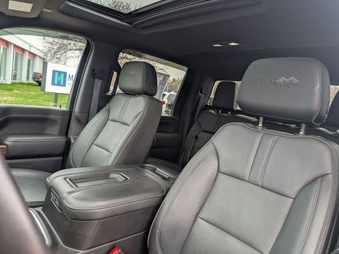 Used 2021 Chevrolet Silverado 2500 High Country w/ Z71 Off-Road Package image 20