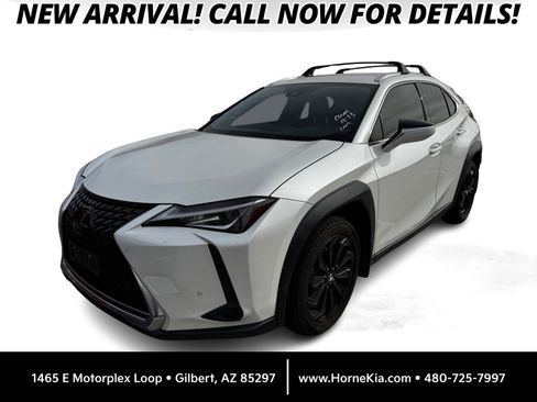 Used 2022 Lexus UX 200 image 1