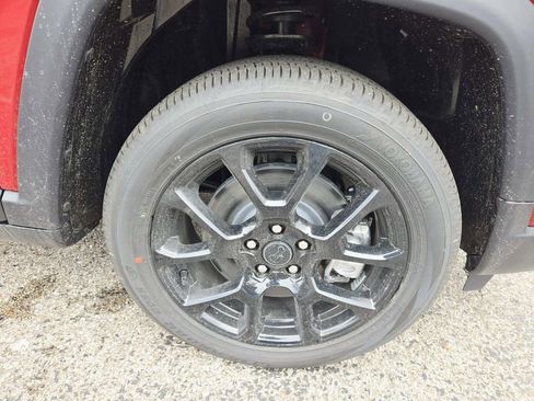 New 2026 Jeep Compass Latitude image 9