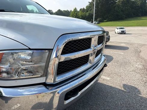 Used 2015 RAM 2500 Tradesman w/ Chrome Appearance Group AWD/4WD image 9