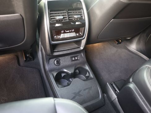 Used 2020 BMW X7 xDrive40i w/ M Sport Package AWD/4WD image 22