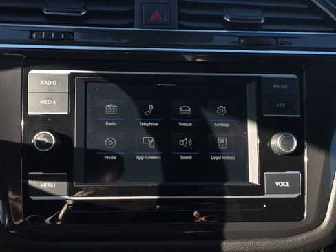 Certified 2022 Volkswagen Tiguan S image 16