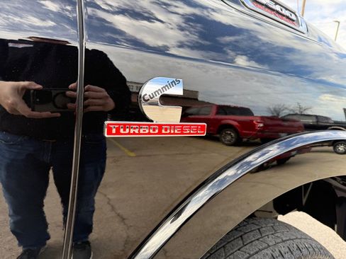 Used 2024 RAM 3500 Limited image 10