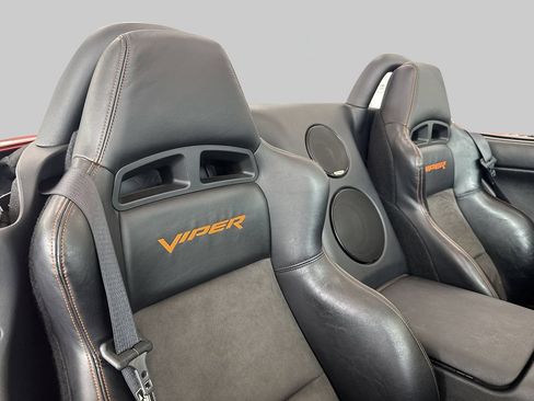 Used 2005 Dodge Viper SRT-10 w/ Copperhead Edition Group RWD image 34