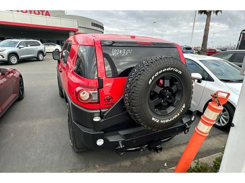 Used 2012 Toyota FJ Cruiser 4WD w/ Trail Teams Special Edition image 6