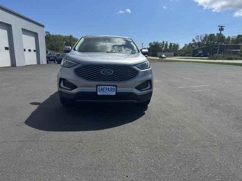 Used 2023 Ford Edge SEL image 2