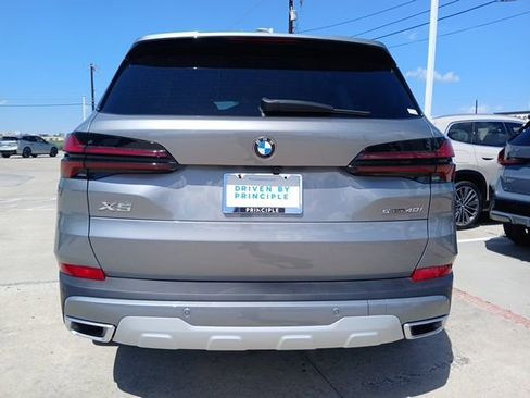 New 2026 BMW X5 sDrive40i RWD image 8