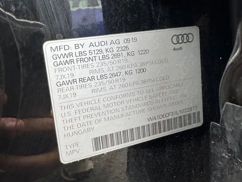 Used 2020 Audi Q3 2.0T Premium image 27