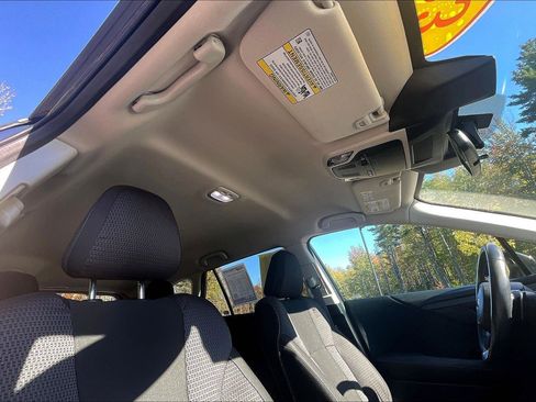 Used 2023 Subaru Outback Premium image 17