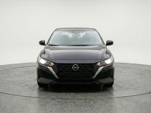 Used 2025 Nissan Sentra SV FWD image 2