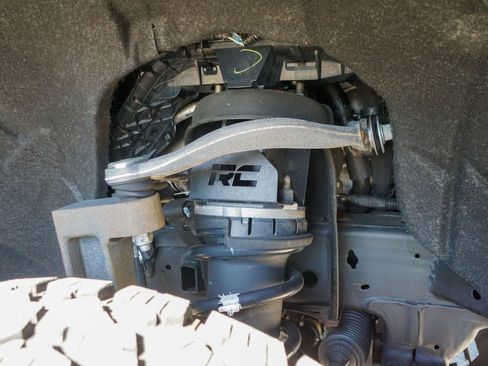 Used 2022 Chevrolet Silverado 1500 RST image 6