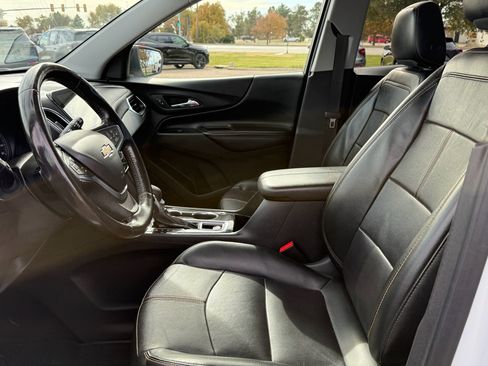 Certified 2022 Chevrolet Equinox Premier w/ Redline Edition image 4